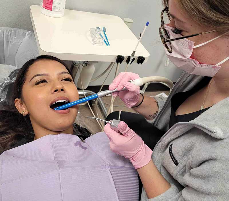 dental-assisting-school Dental Assistant School